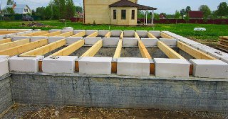 Фундамент для дома Выкса. Заказать под ключ цена от 3361 руб/м3